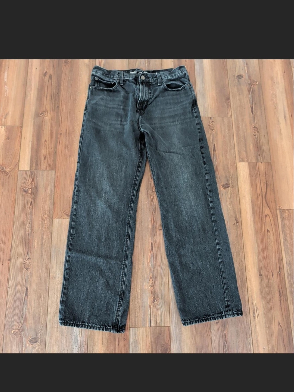 Old Navy Men's Baggy Jeans in Washed Black. Like new